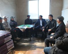 八队领导与离退休老同志畅谈十九大 喜迎重阳节